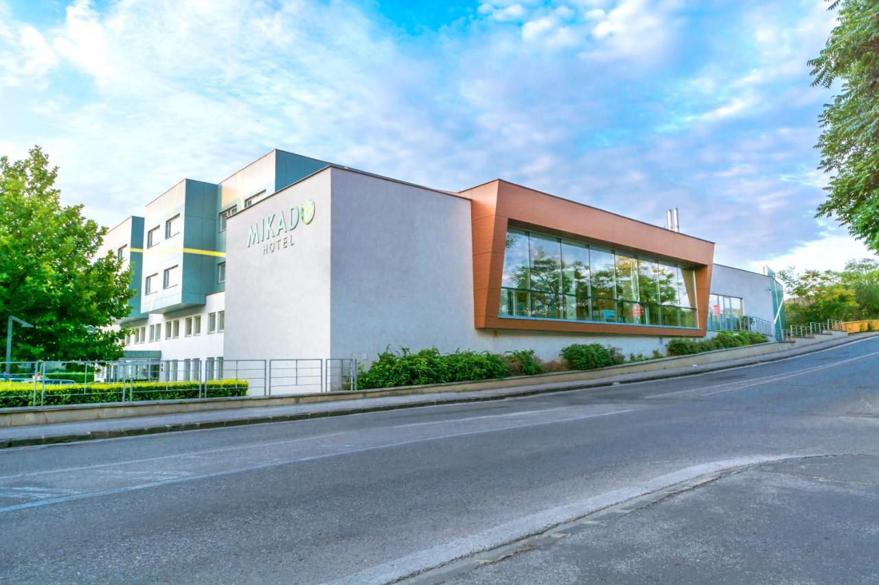 Mikado Hotel Nitra Exteriör bild